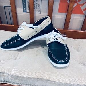 Tum Evans England Boat Shoes.